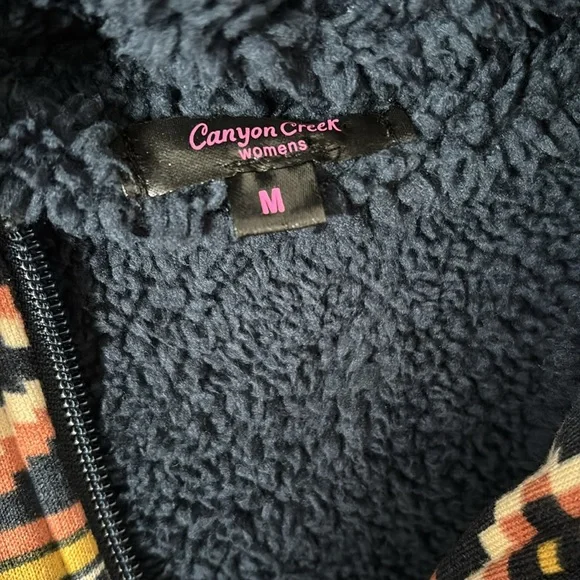 Canyon Creek Sherpa Lined Full Zip Hoodie Aztec Print Womens Medium - Picture 2 of 4